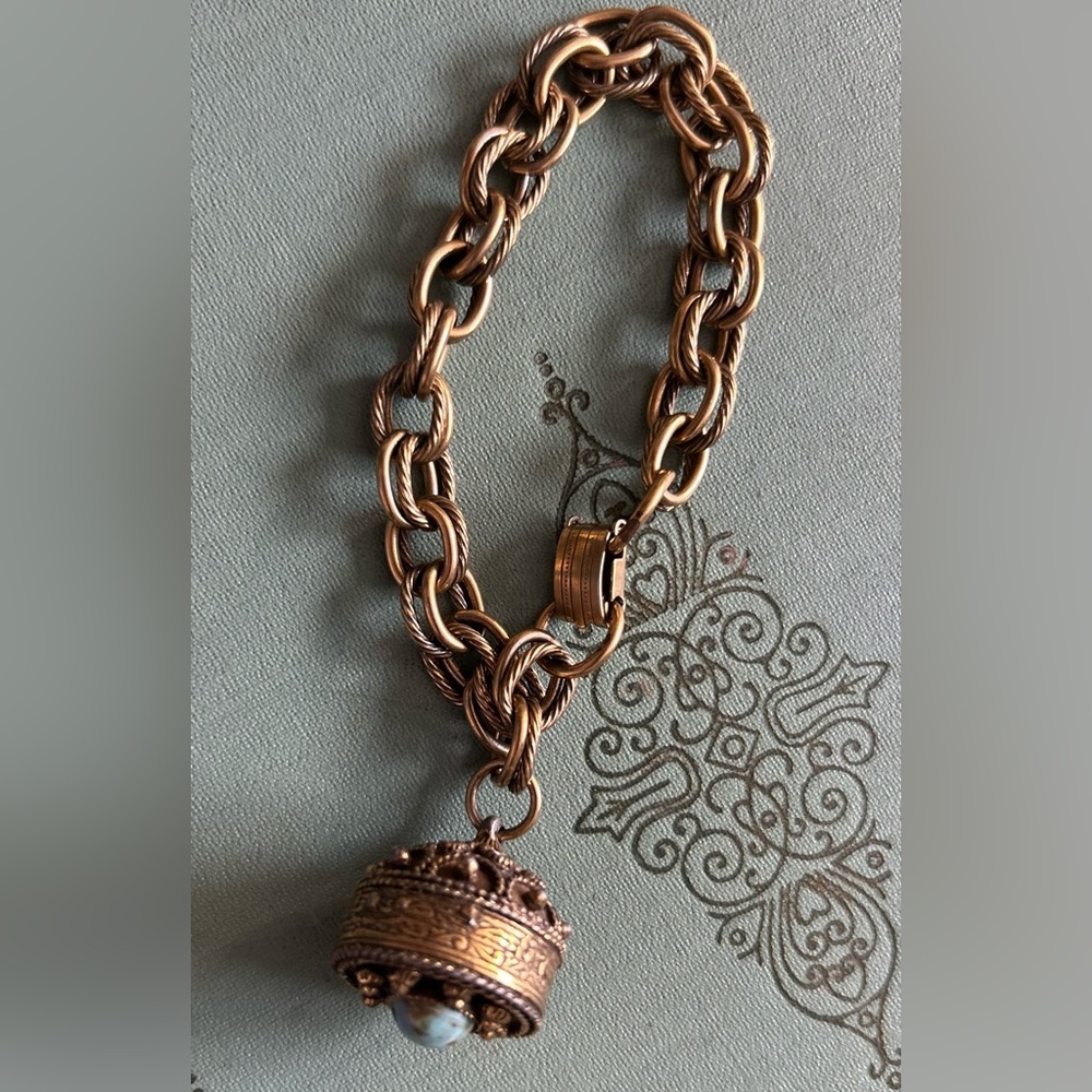 FANTASTIC Etruscan Revival Vintage Charm Bracelet - Picture 2 of 5